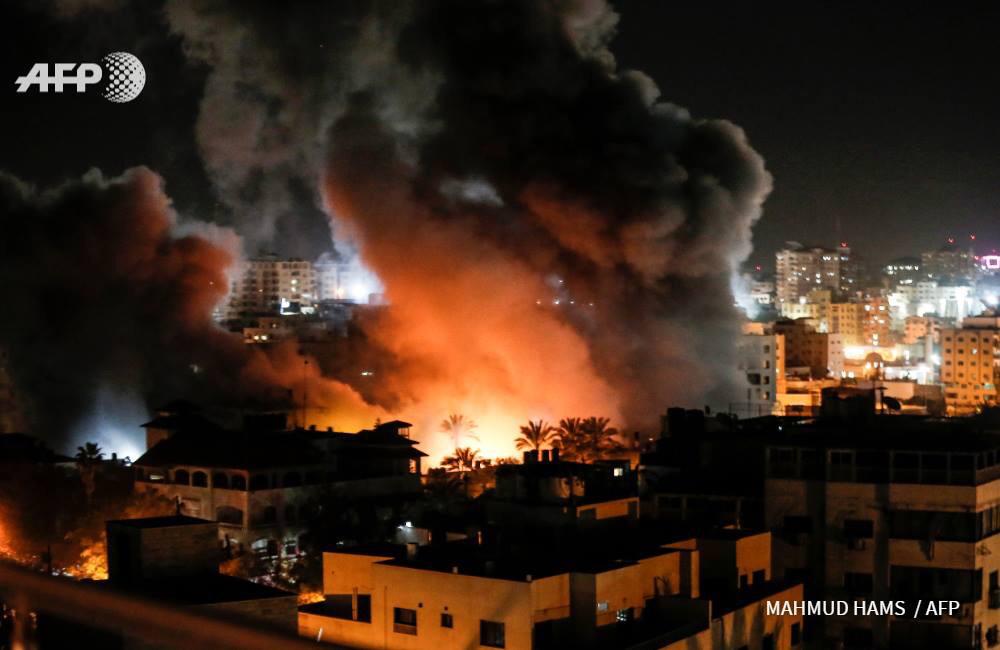 طائرات الاحتلال تقصف قطاع غزة 