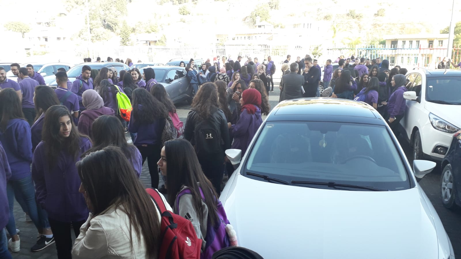 بعد إضراب 3 أسابيع – طلاب طلعة عارة الى مدارسهم ليوم واحد فقط
